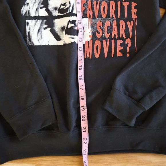 SCREAM SM "What's Your Favorite Scary Movie" Ghostface Pullover Sweater - Picture 3 of 6